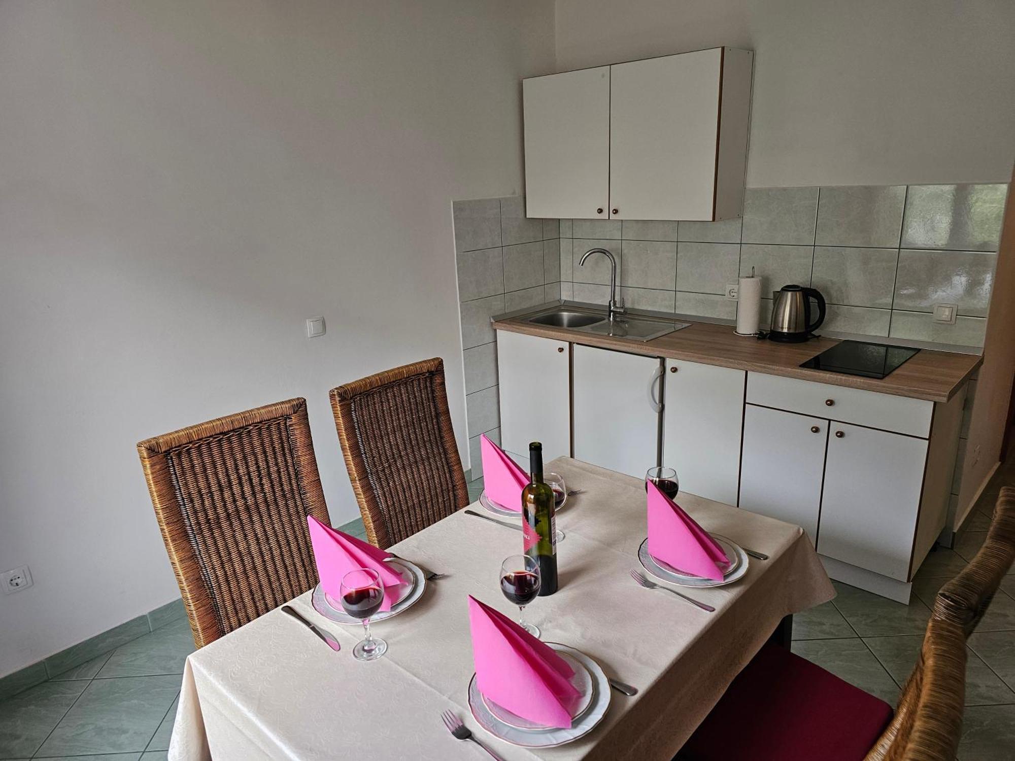 Apartments Kovac Макарська Номер фото