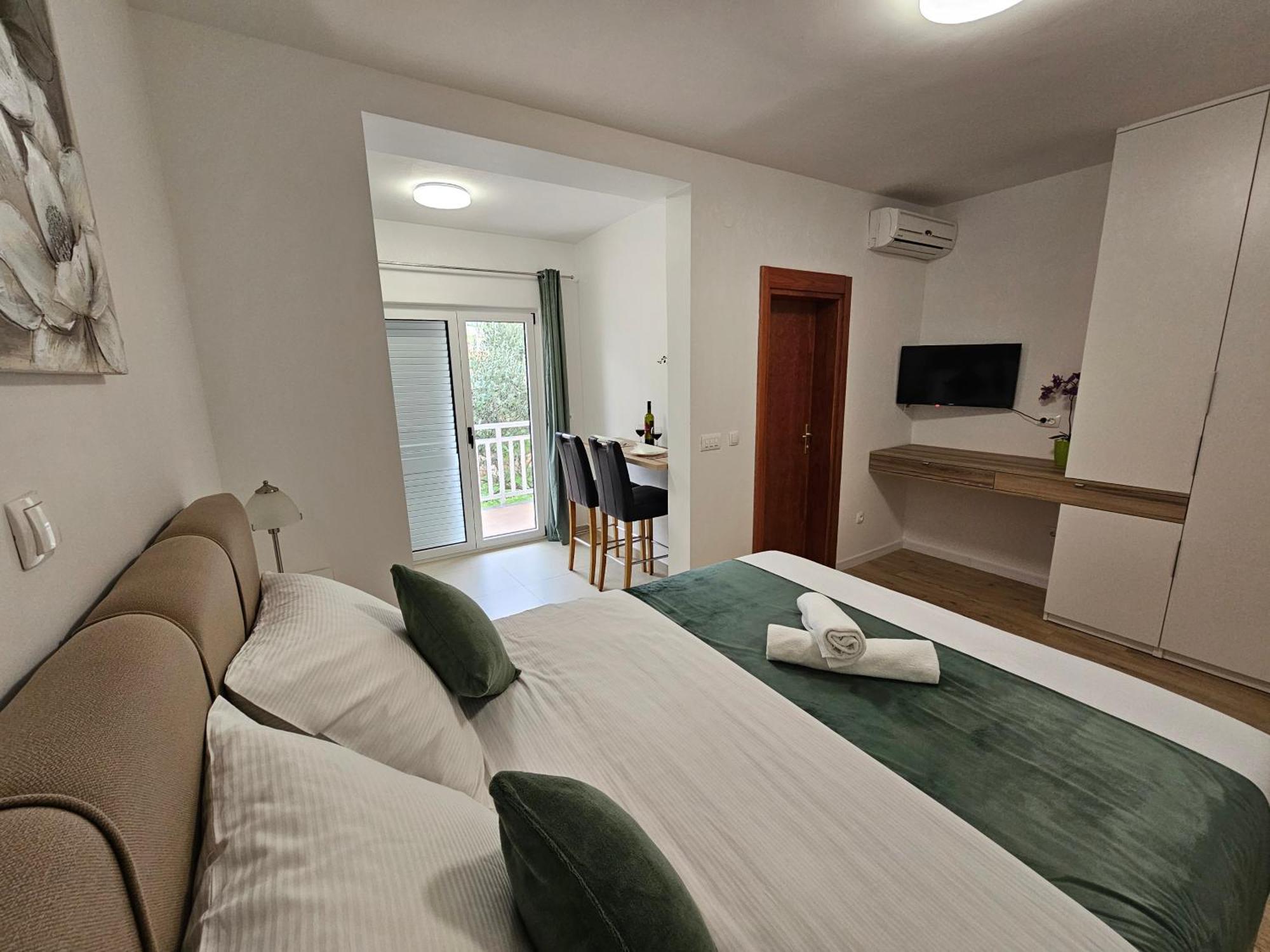 Apartments Kovac Макарська Екстер'єр фото